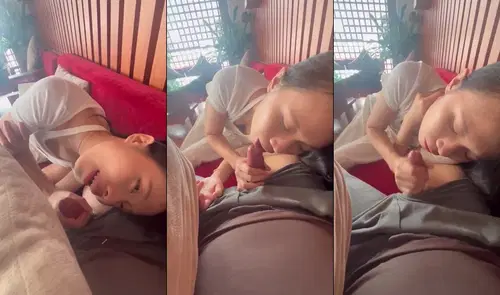 Di Kafe Cewek Hisap Kontol Santai Cuek Kayak di Rumah Tahu Direkam Malah Senyum Lebar