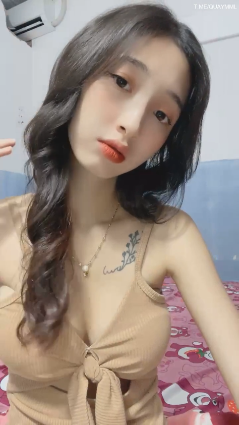 Idol TikTok 30K fl Nhung em, Lekuk tubuh kayak gini pasti binal banget