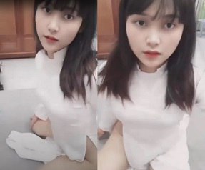 Mahasiswi Berpose Super Mesum Menggoda Pacar Ngentot Kencang - Sex Tanpa Sensor